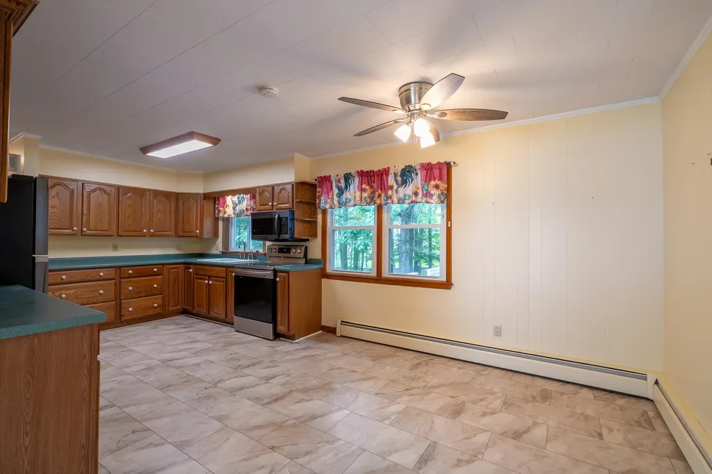 25 Arbor Drive Veazie ME 04401