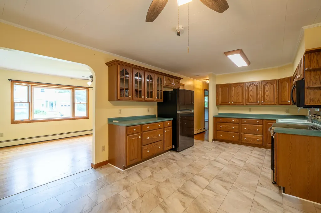 25 Arbor Drive Veazie ME 04401