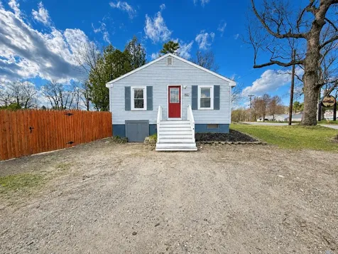 402 Roosevelt Trail Windham ME 04062