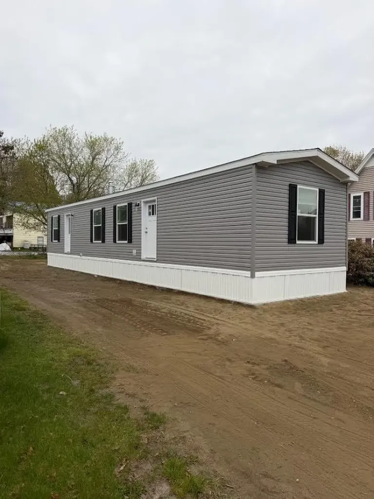 19 Bartlett Street Fairfield ME 04937