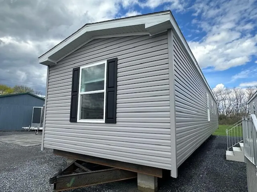 19 Bartlett Street Fairfield ME 04937