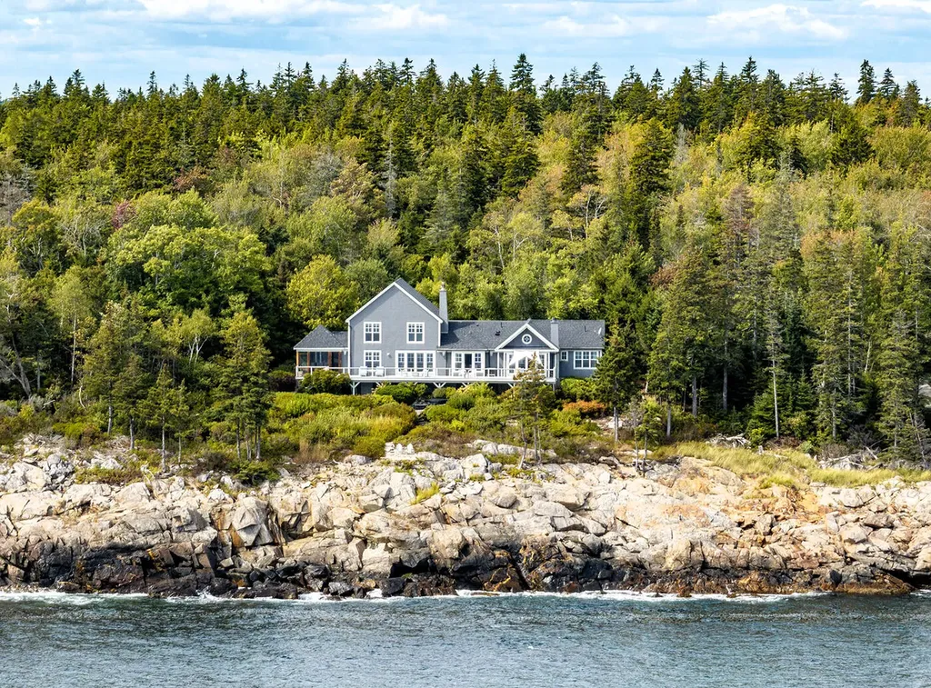 217 Roaring Spout Road Saint George ME 04860