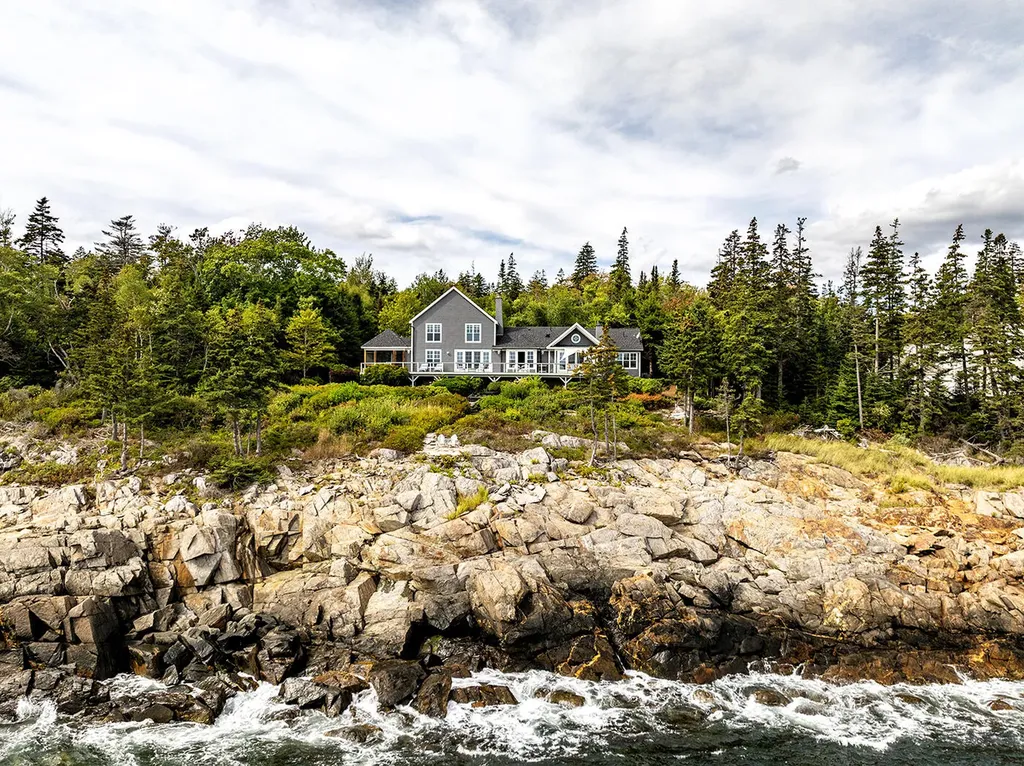 217 Roaring Spout Road Saint George ME 04860