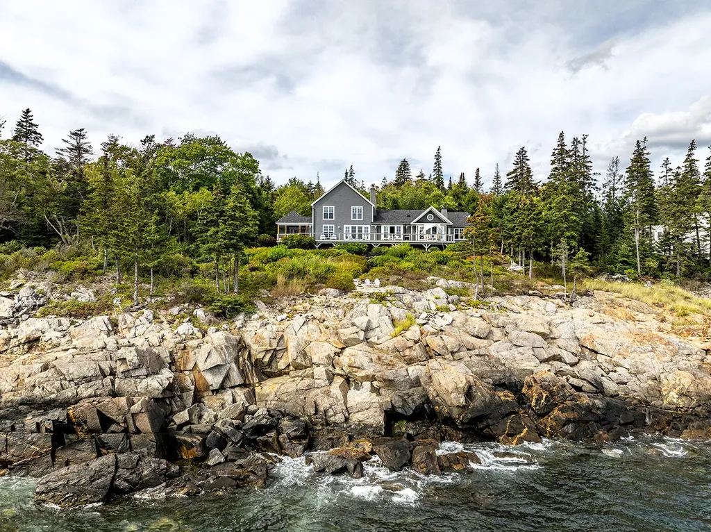 217 Roaring Spout Road Saint George ME 04860
