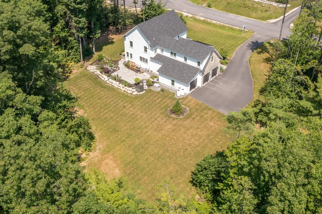 46 Cortland Court Cumberland ME 04021