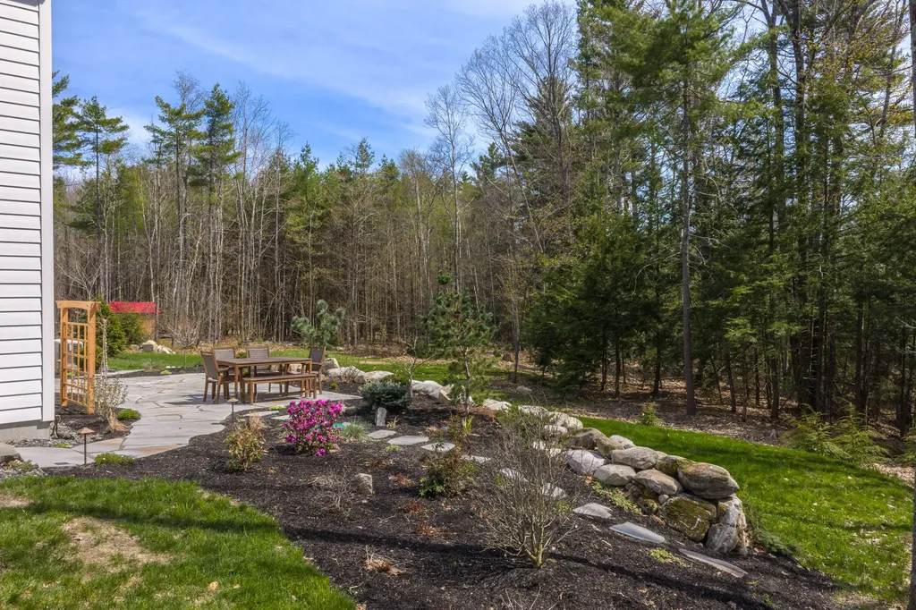 46 Cortland Court Cumberland ME 04021