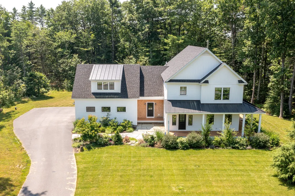 46 Cortland Court Cumberland ME 04021