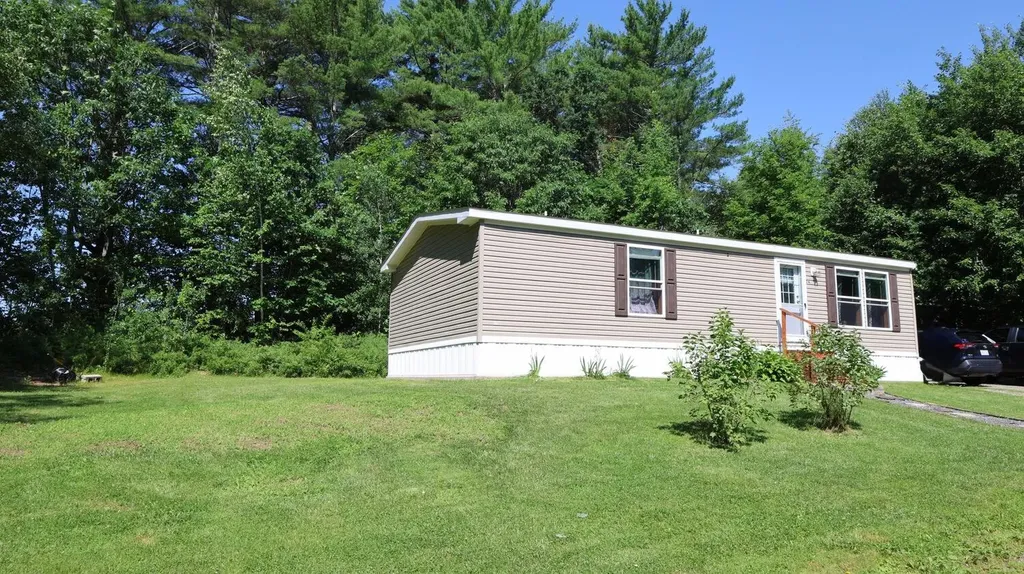 74 Turner Drive Pittston ME 04345