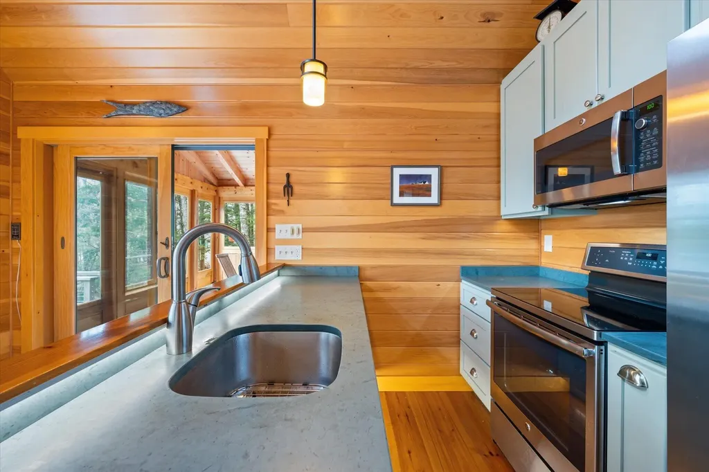 186 Long Point Way Orland ME 04472