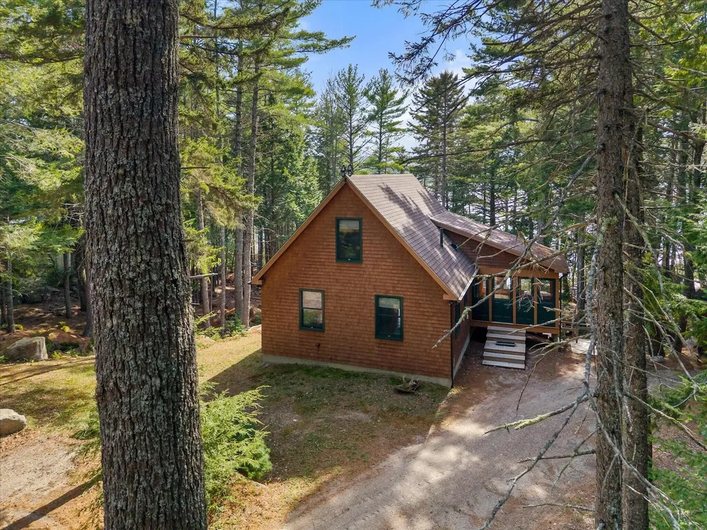 186 Long Point Way Orland ME 04472