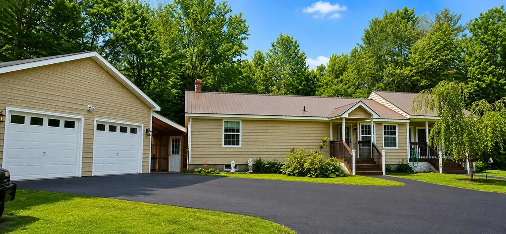 694 River Road Leeds ME 04263