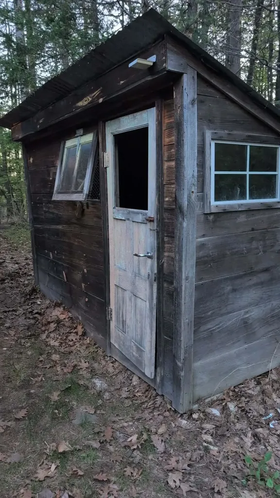 694 River Road Leeds ME 04263