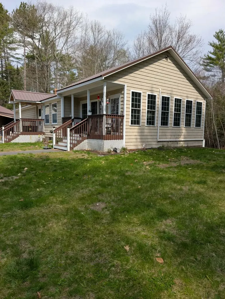 694 River Road Leeds ME 04263