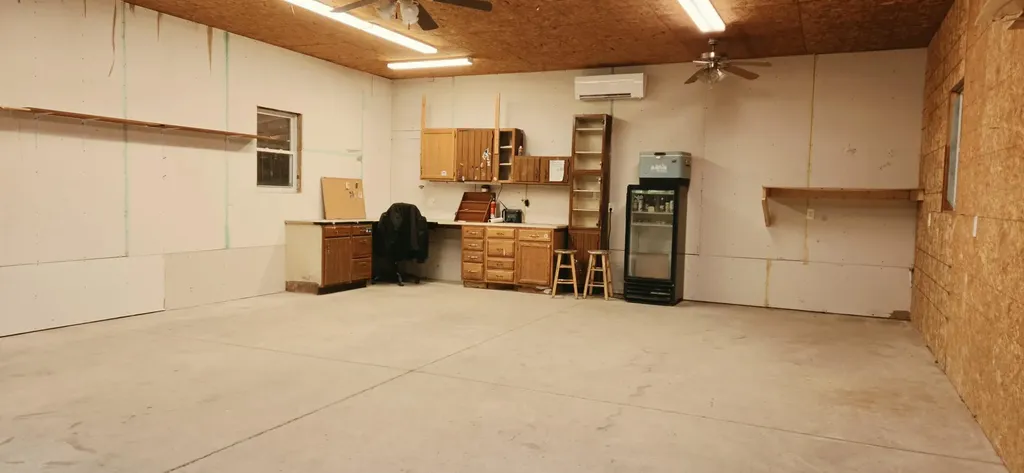 694 River Road Leeds ME 04263