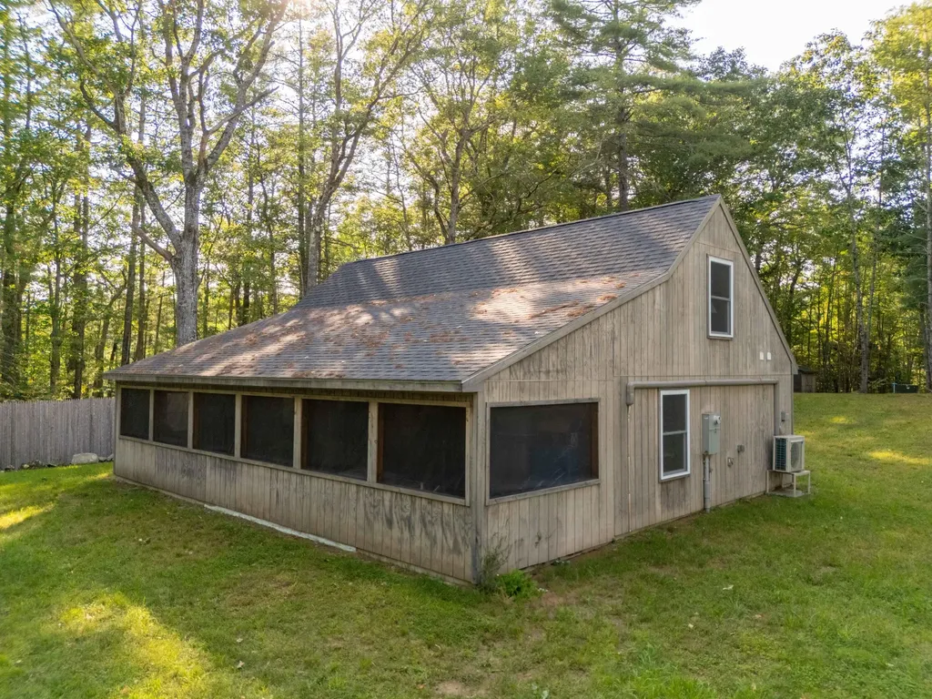 320 Hinks Road Jefferson ME 04348