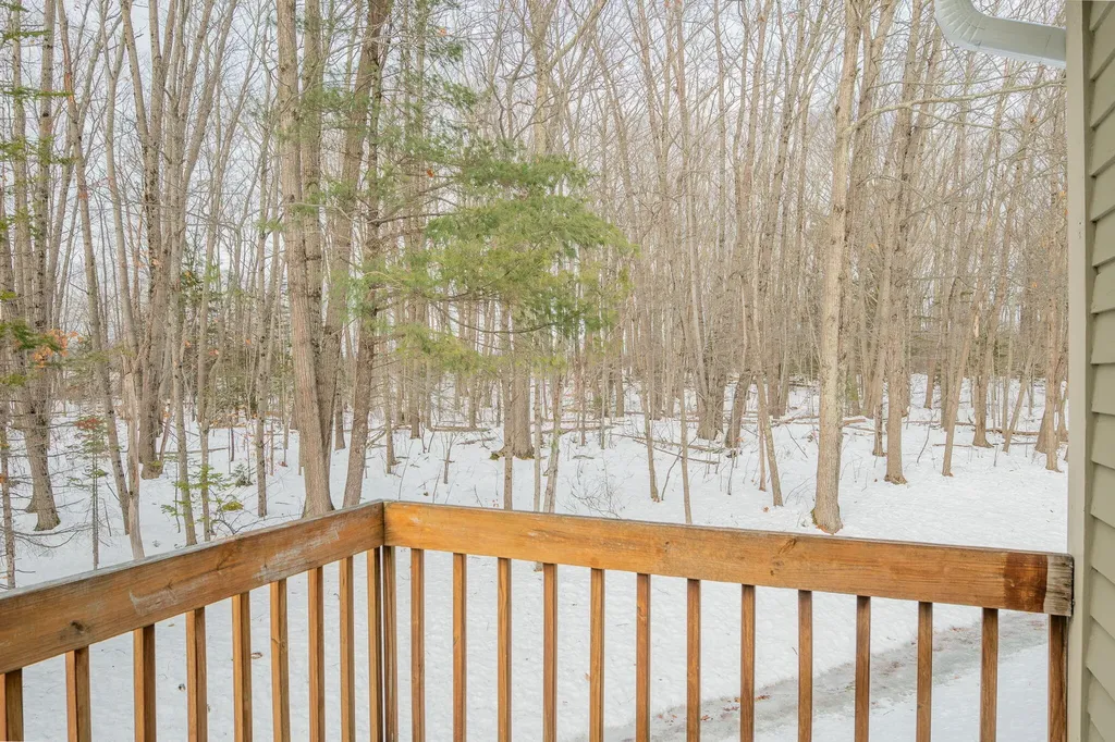 15 Linwood Road Freeport ME 04032