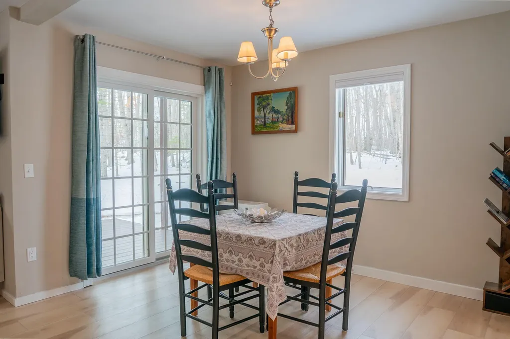 15 Linwood Road Freeport ME 04032