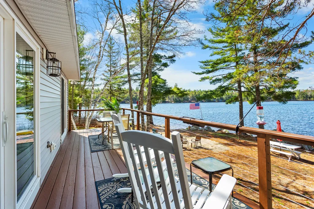 53 Birch Point Circle Beddington ME 04622