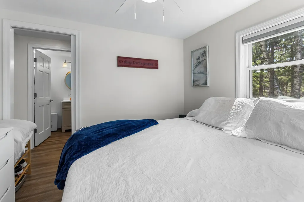 53 Birch Point Circle Beddington ME 04622