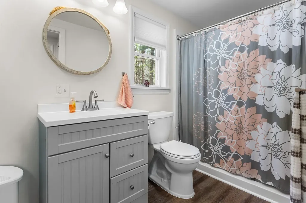 53 Birch Point Circle Beddington ME 04622