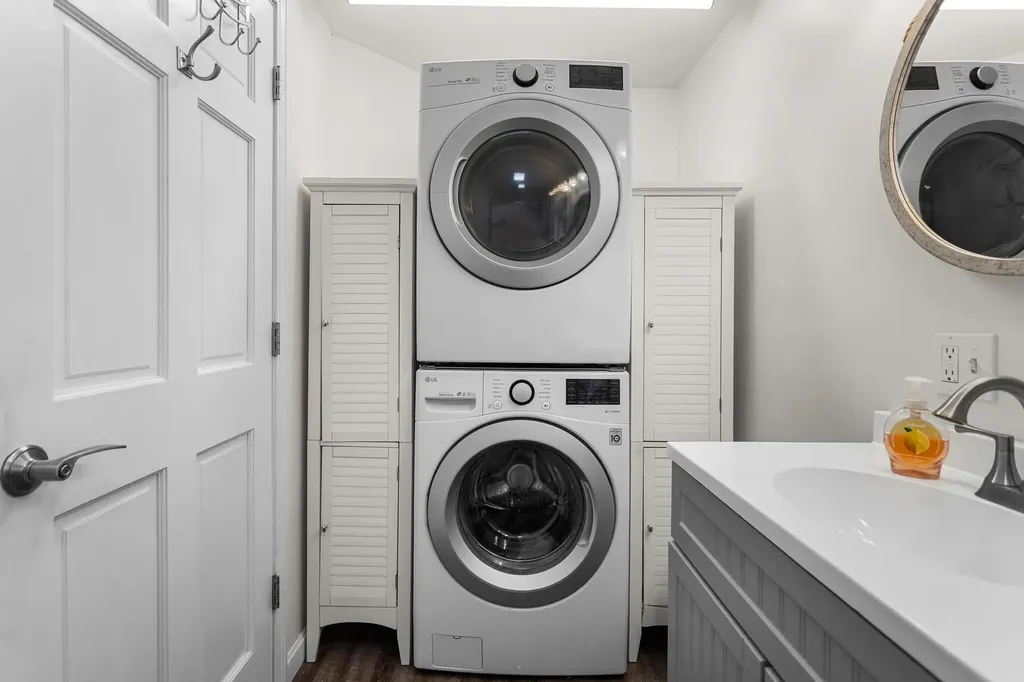 53 Birch Point Circle Beddington ME 04622