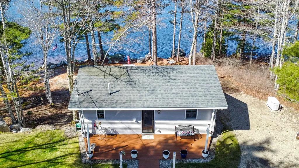 53 Birch Point Circle Beddington ME 04622