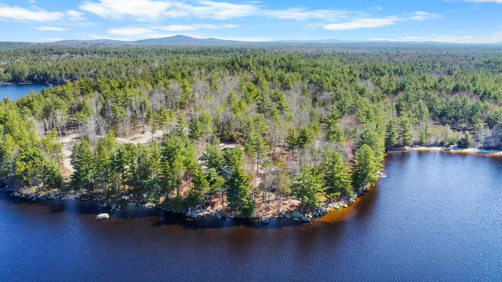 53 Birch Point Circle Beddington ME 04622