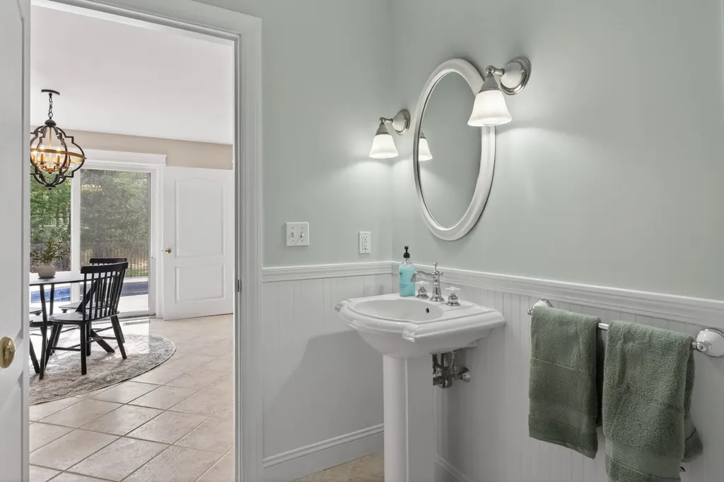 18 Laurel Ridge Road Scarborough ME 04074