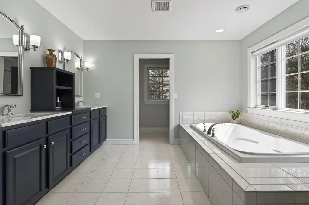 18 Laurel Ridge Road Scarborough ME 04074
