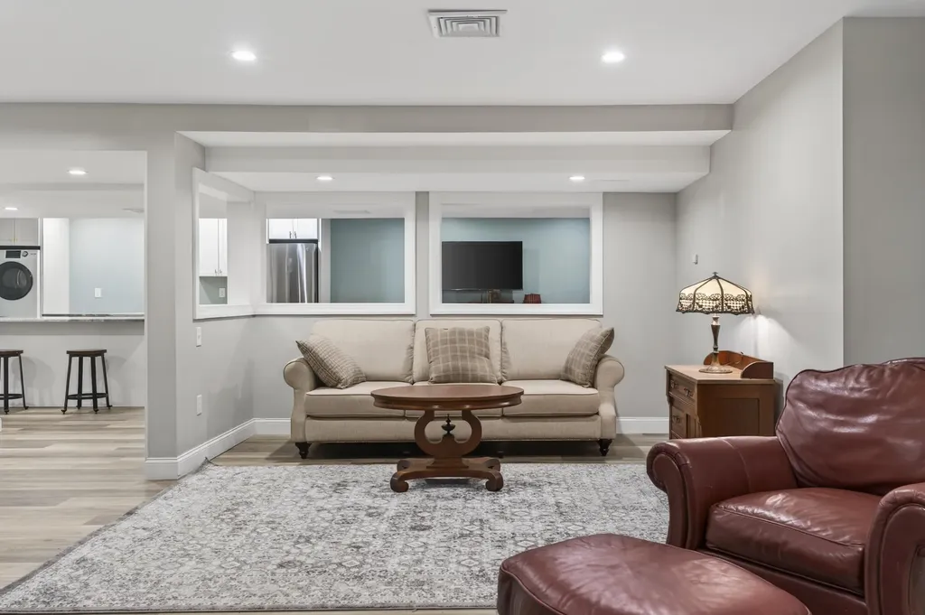 18 Laurel Ridge Road Scarborough ME 04074