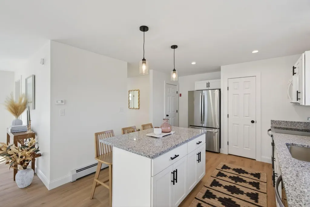12 Feldspar Lane Cumberland ME 04021