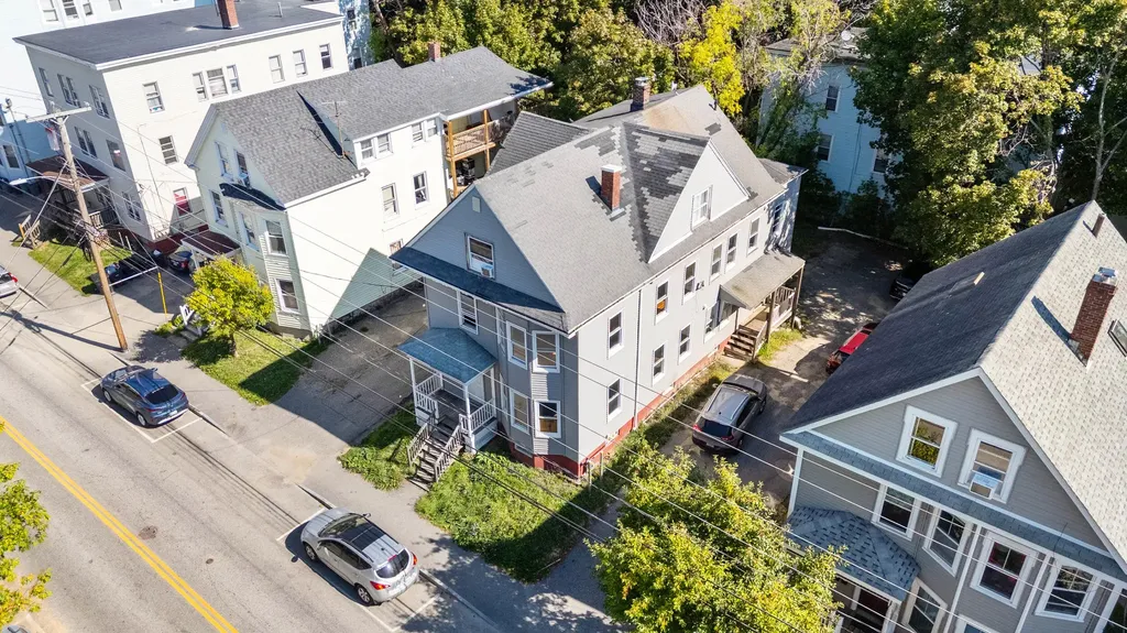 174 Bartlett Street Lewiston ME 04240
