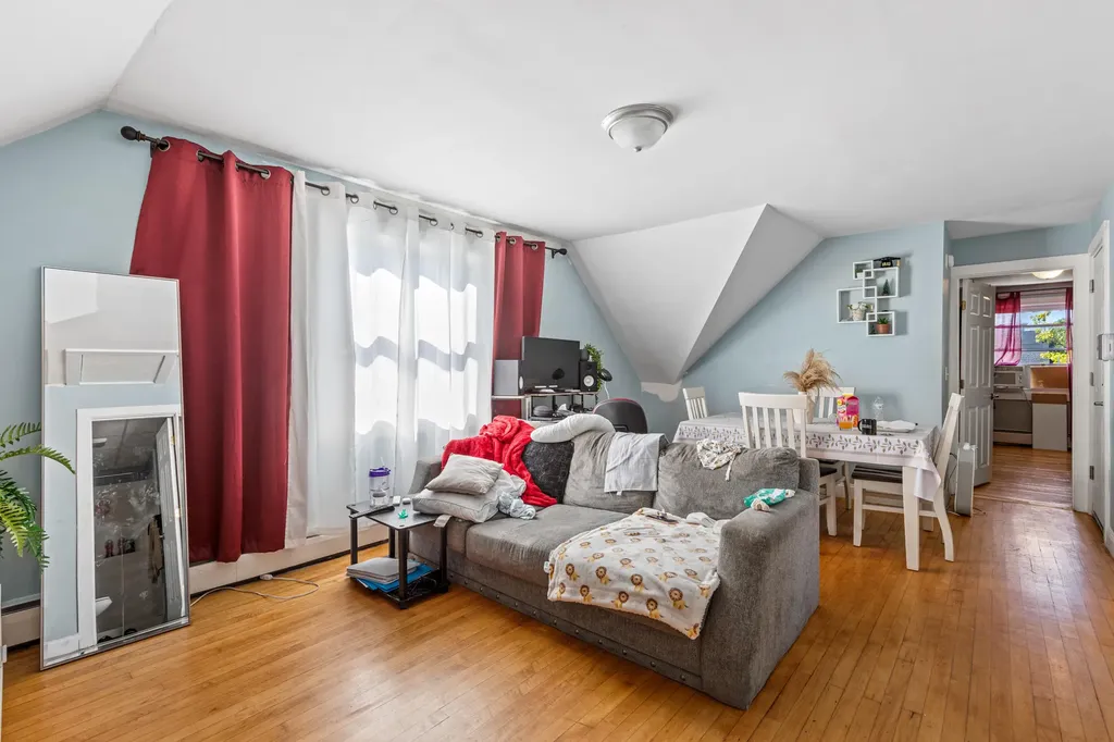 174 Bartlett Street Lewiston ME 04240