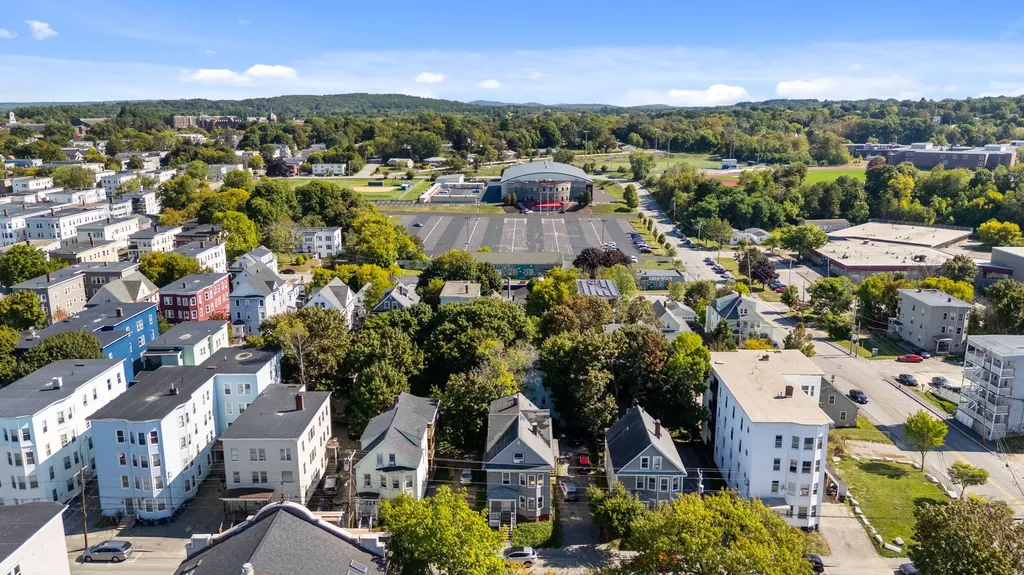 174 Bartlett Street Lewiston ME 04240
