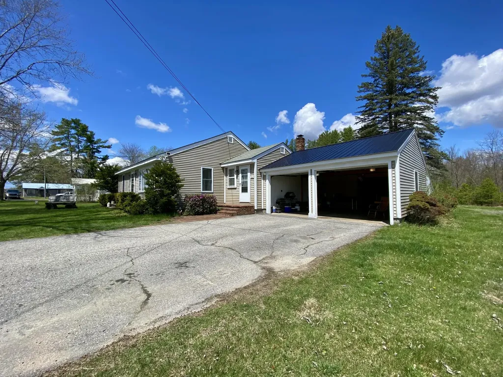 583 Ossipee Trail Porter ME 04068