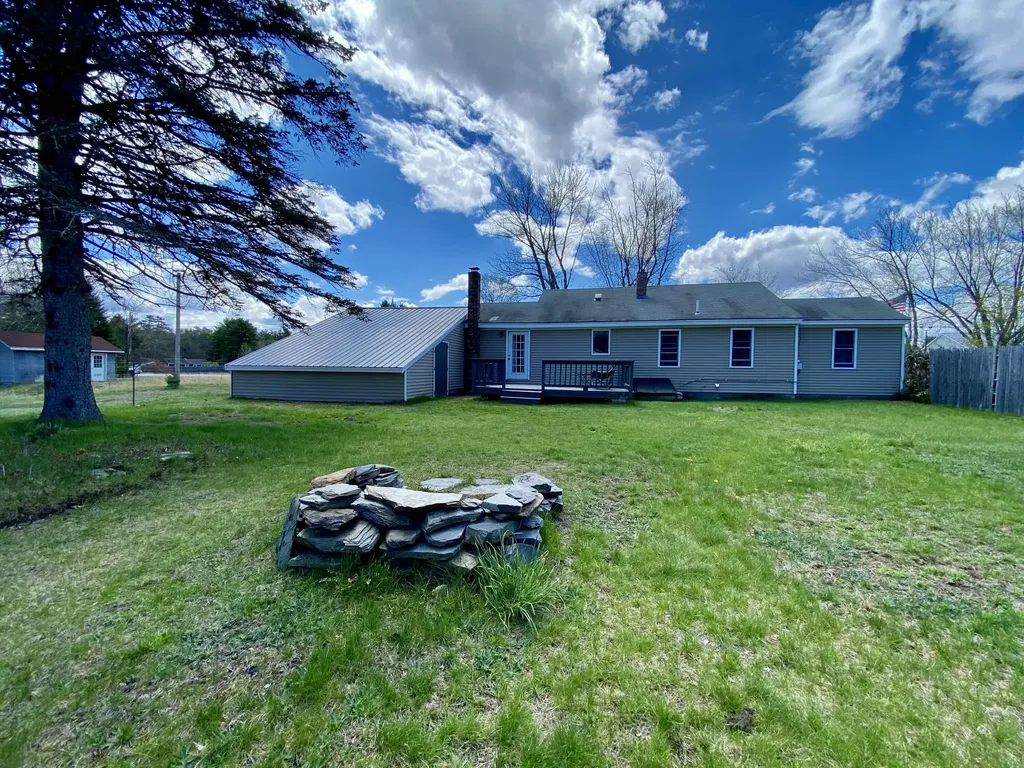 583 Ossipee Trail Porter ME 04068