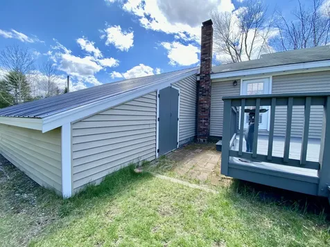 583 Ossipee Trail Porter ME 04068