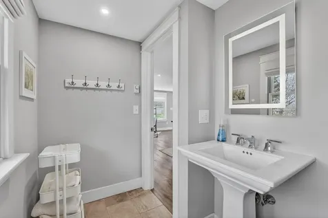 6 Perkins Lane Kennebunkport ME 04046