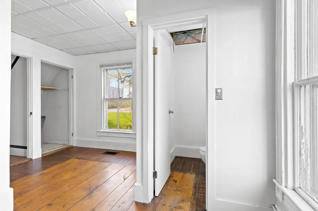 149 Pleasant Street Rockland ME 04841