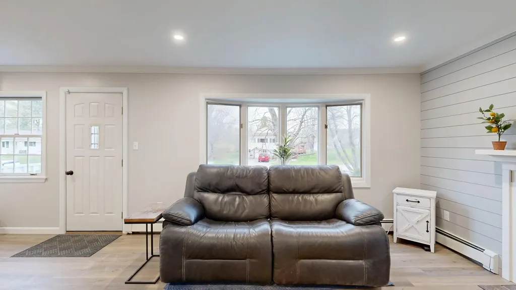10 Riley Street Lewiston ME 04240