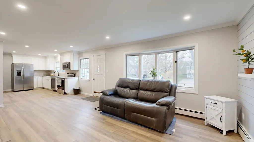 10 Riley Street Lewiston ME 04240
