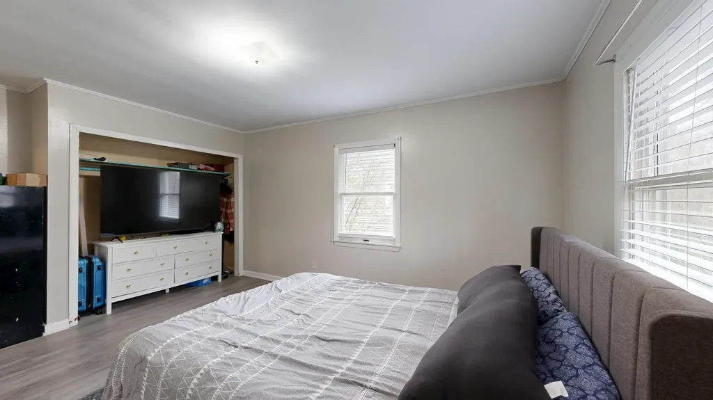 10 Riley Street Lewiston ME 04240