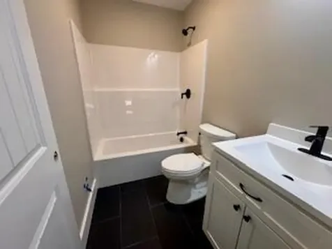24 Mayberry Landing Naples ME 04055