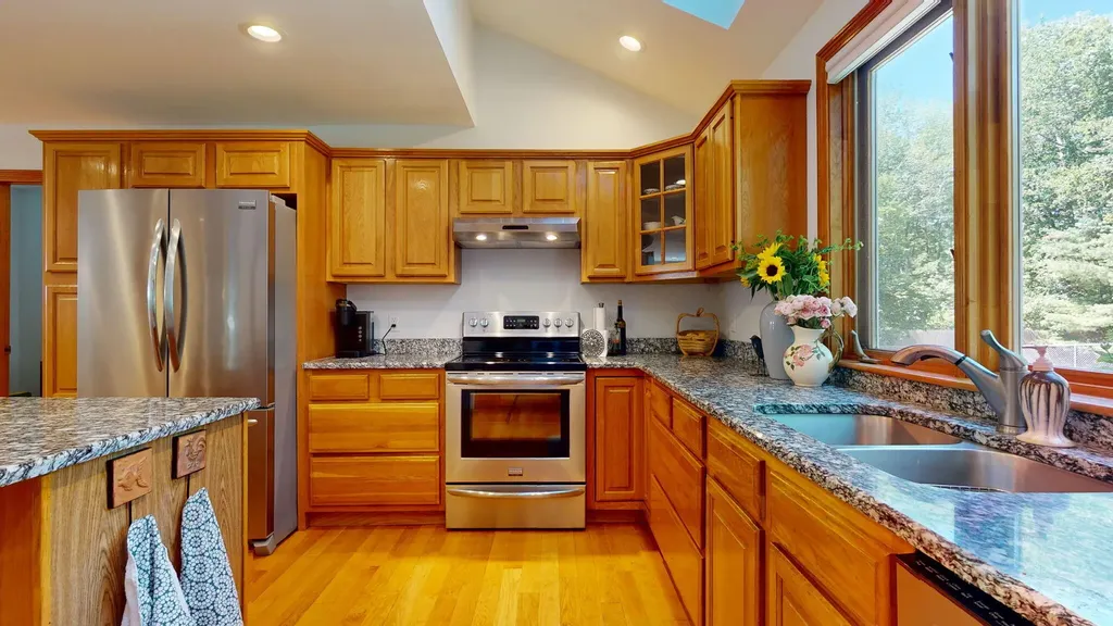 17 & 19 Olympia Avenue Old Orchard Beach ME 04064