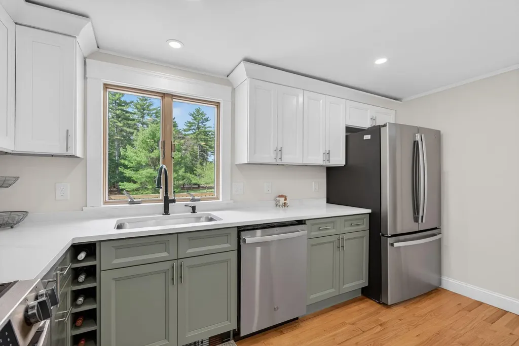 31 Old Blue Point Road Scarborough ME 04074