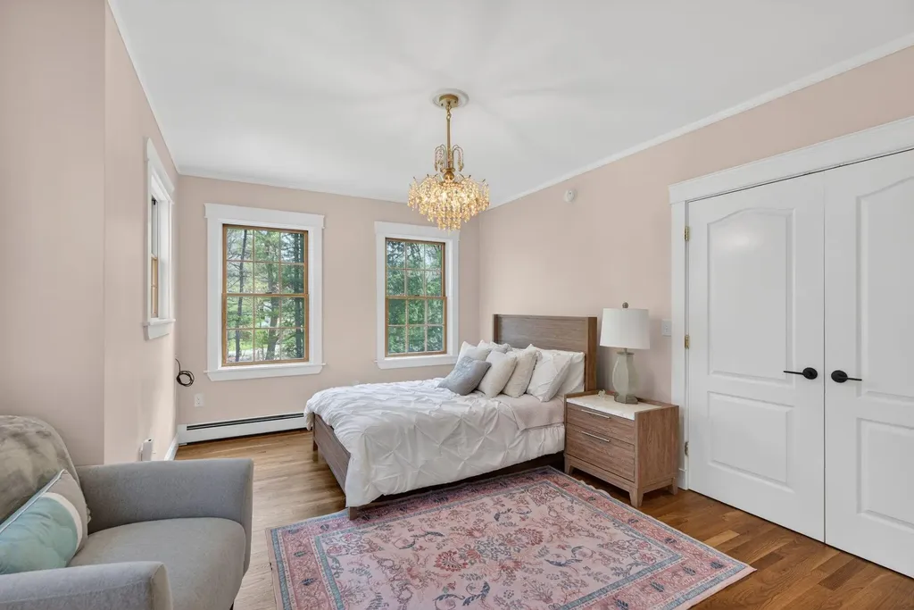 31 Old Blue Point Road Scarborough ME 04074