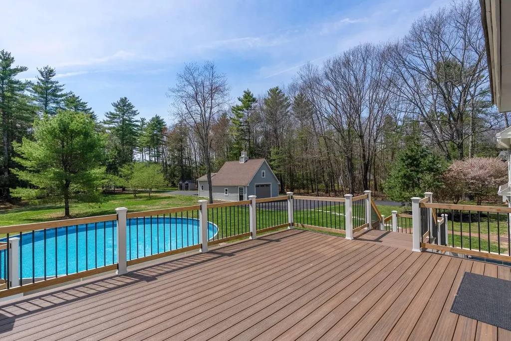 31 Old Blue Point Road Scarborough ME 04074