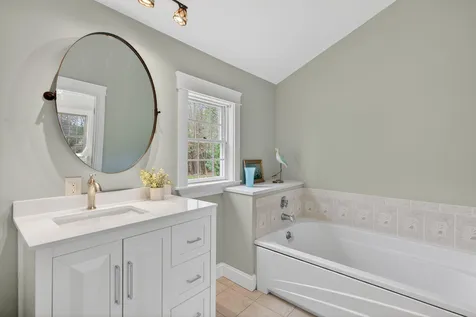 31 Old Blue Point Road Scarborough ME 04074