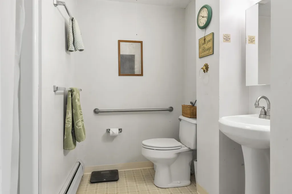 103 South Street Bath ME 04530