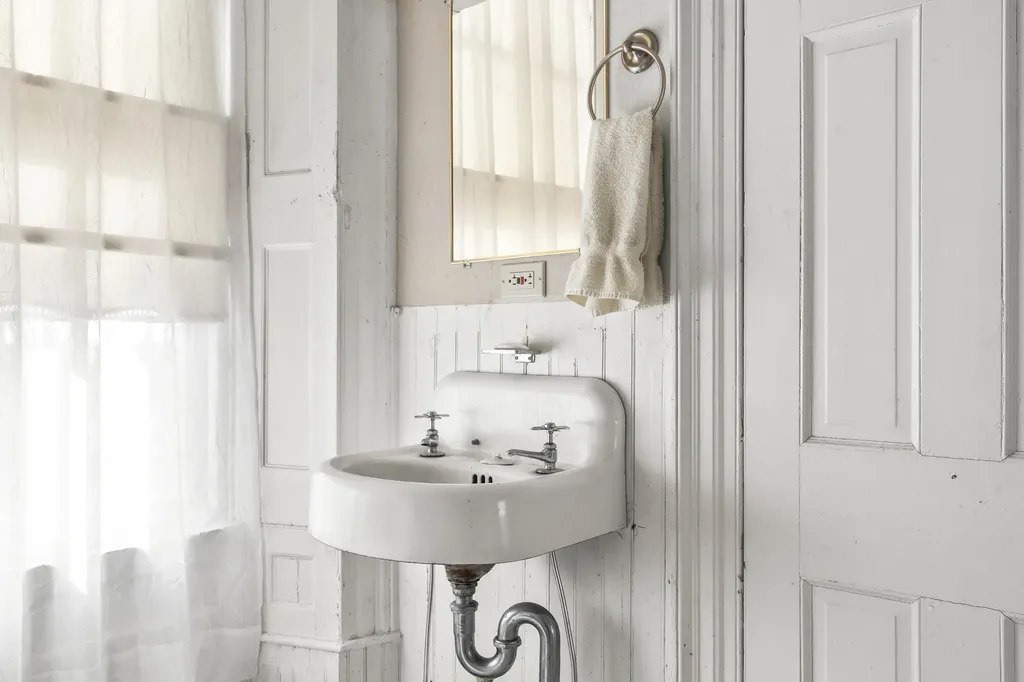 103 South Street Bath ME 04530